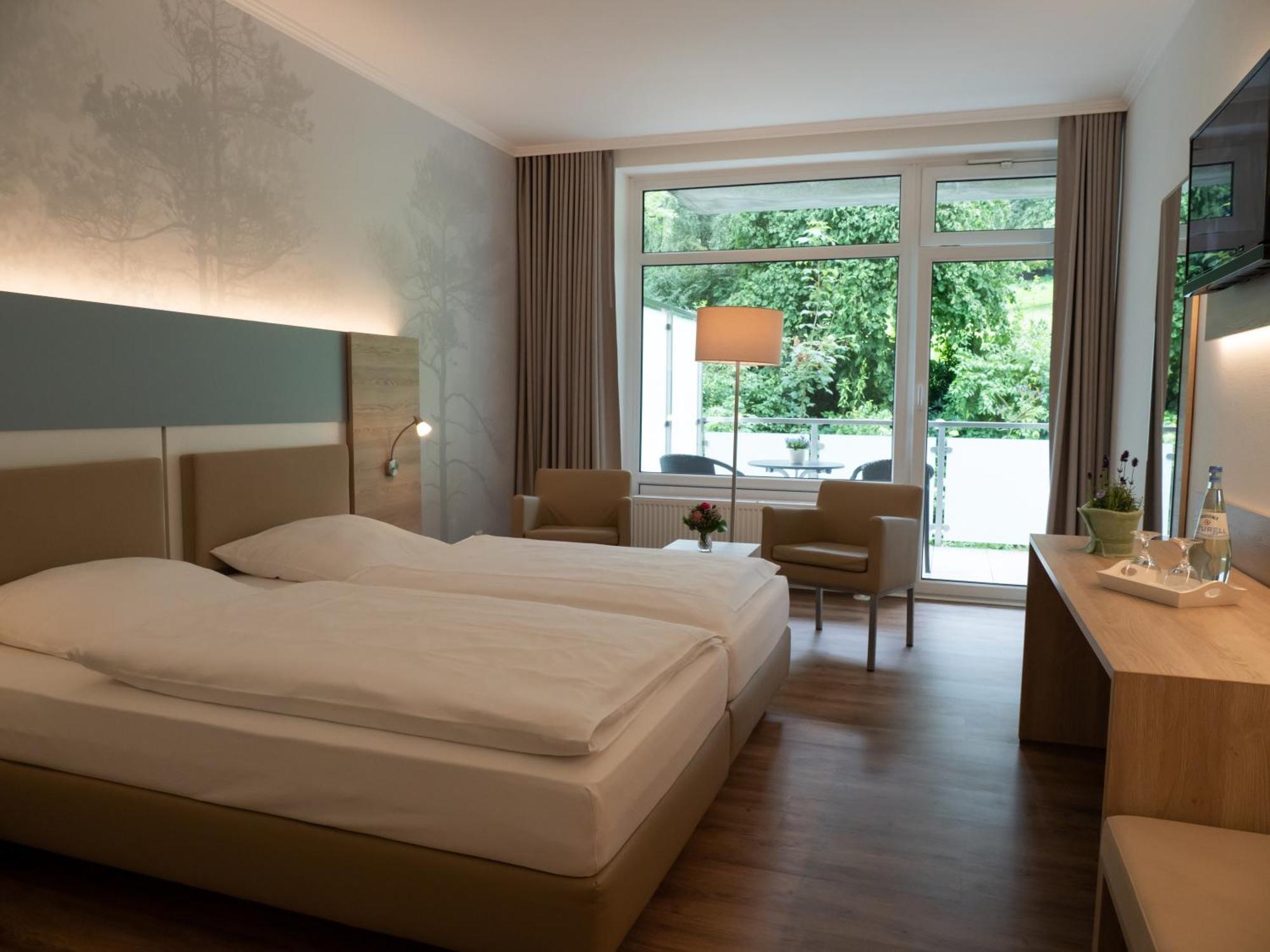 Hotel Waldhotel Felsenkeller 2*